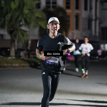 Runner Photo 7805243