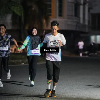 Runner Photo 7805289