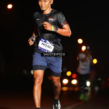 Runner Photo 7805325