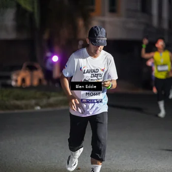 Runner Photo 7805371