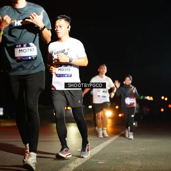 Runner Photo 7805400