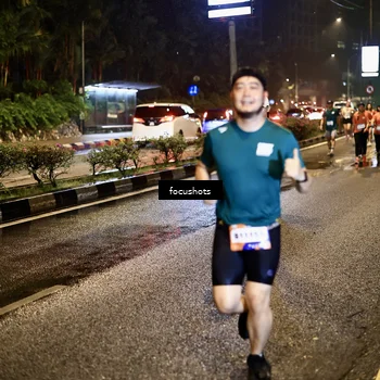 Runner Photo 7805424