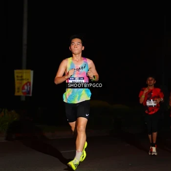 Runner Photo 7805431