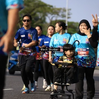 Runner Photo 7805469