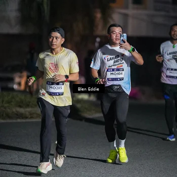 Runner Photo 7805477