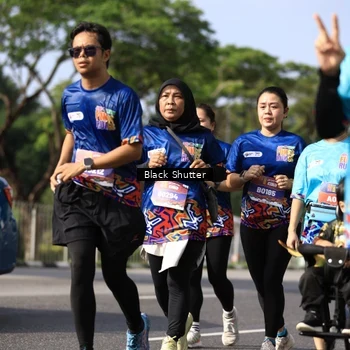 Runner Photo 7805589