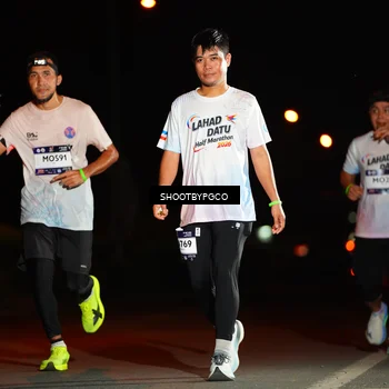 Runner Photo 7805631