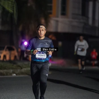 Runner Photo 7805649