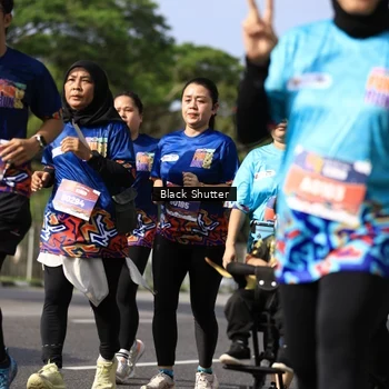 Runner Photo 7805670