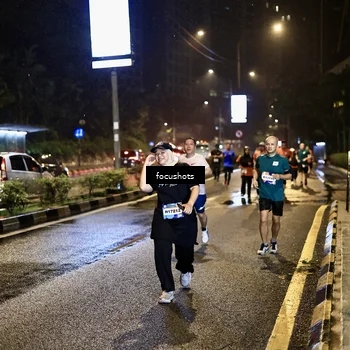Runner Photo 7805672