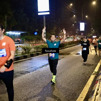 Runner Photo 7805683