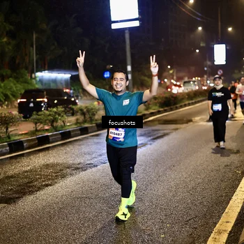 Runner Photo 7805690