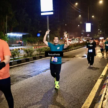 Runner Photo 7805691