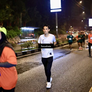 Runner Photo 7805701
