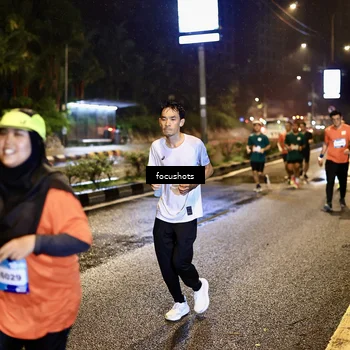 Runner Photo 7805704