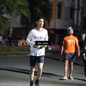 Runner Photo 7805736