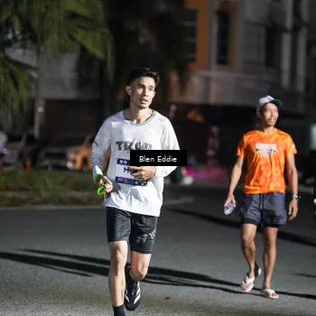 Runner Photo 7805747