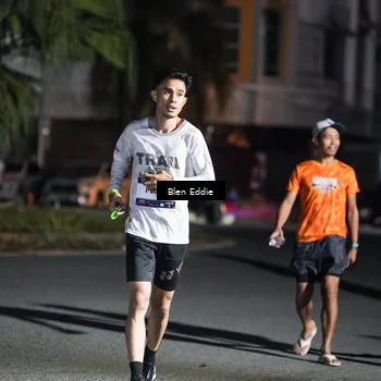 Runner Photo 7805770