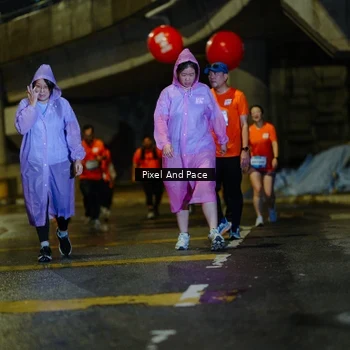 Runner Photo 7805772