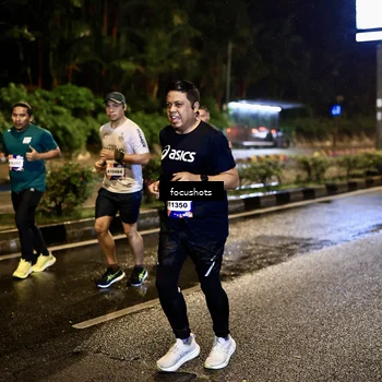 Runner Photo 7805789