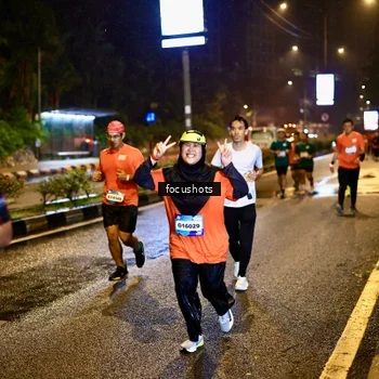Runner Photo 7805805