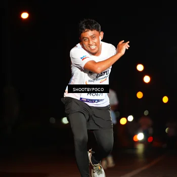 Runner Photo 7805824