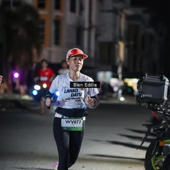 Runner Photo 7805870