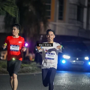 Runner Photo 7805906