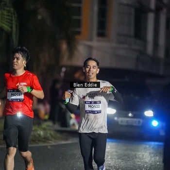 Runner Photo 7805907