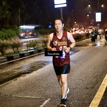 Runner Photo 7805919