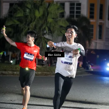 Runner Photo 7805951