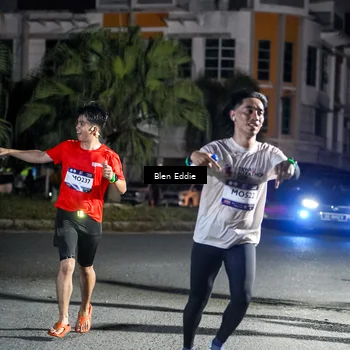 Runner Photo 7805976
