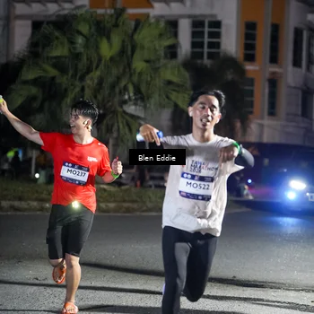 Runner Photo 7805997