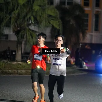 Runner Photo 7806012