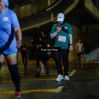 Runner Photo 7806017