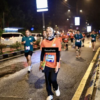 Runner Photo 7806031