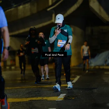 Runner Photo 7806039