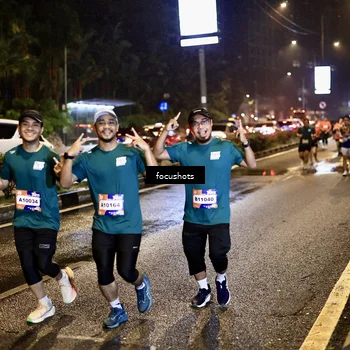 Runner Photo 7806063
