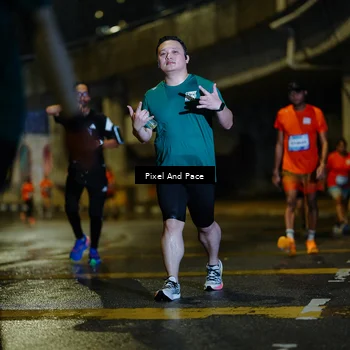 Runner Photo 7806071
