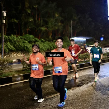 Runner Photo 7806073