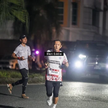 Runner Photo 7806094
