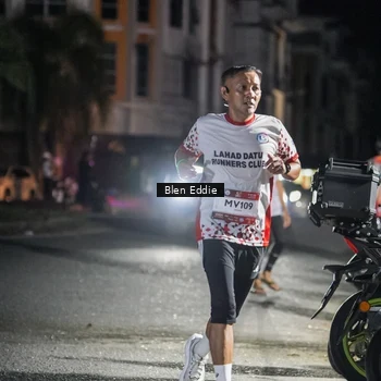 Runner Photo 7806105