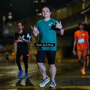Runner Photo 7806109