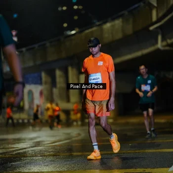 Runner Photo 7806122