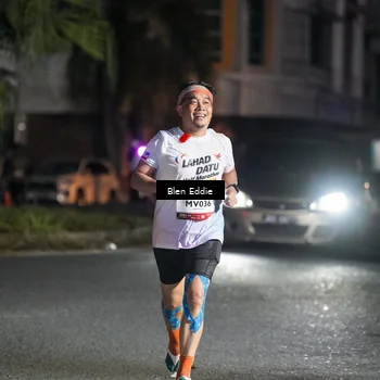 Runner Photo 7806152