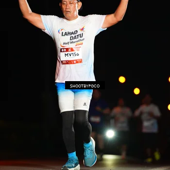 Runner Photo 7806214