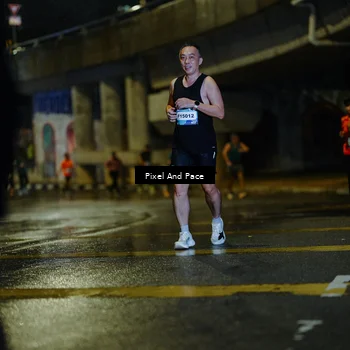 Runner Photo 7806353