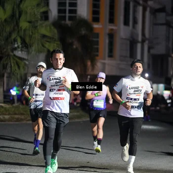 Runner Photo 7806401