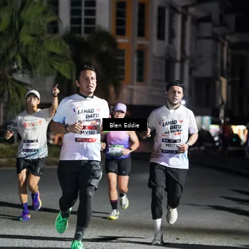 Runner Photo 7806440