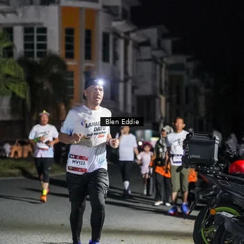 Runner Photo 7806492